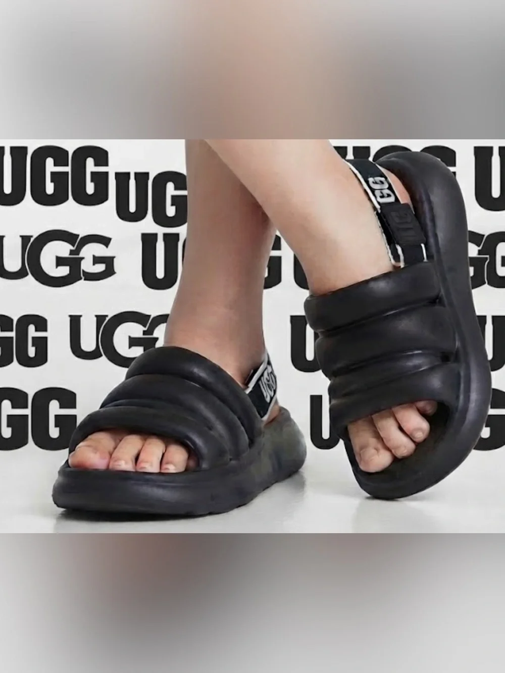Authentic UGG KIDS Designer signature sandals sz 3
